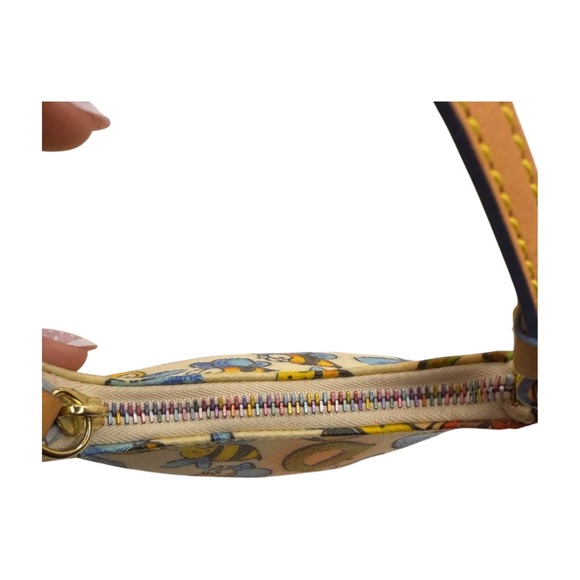 Dooney & Bourke Vintage Bee Print Mini Handbag Rainbow Zipper Pink Heart Charm - Picture 6 of 13